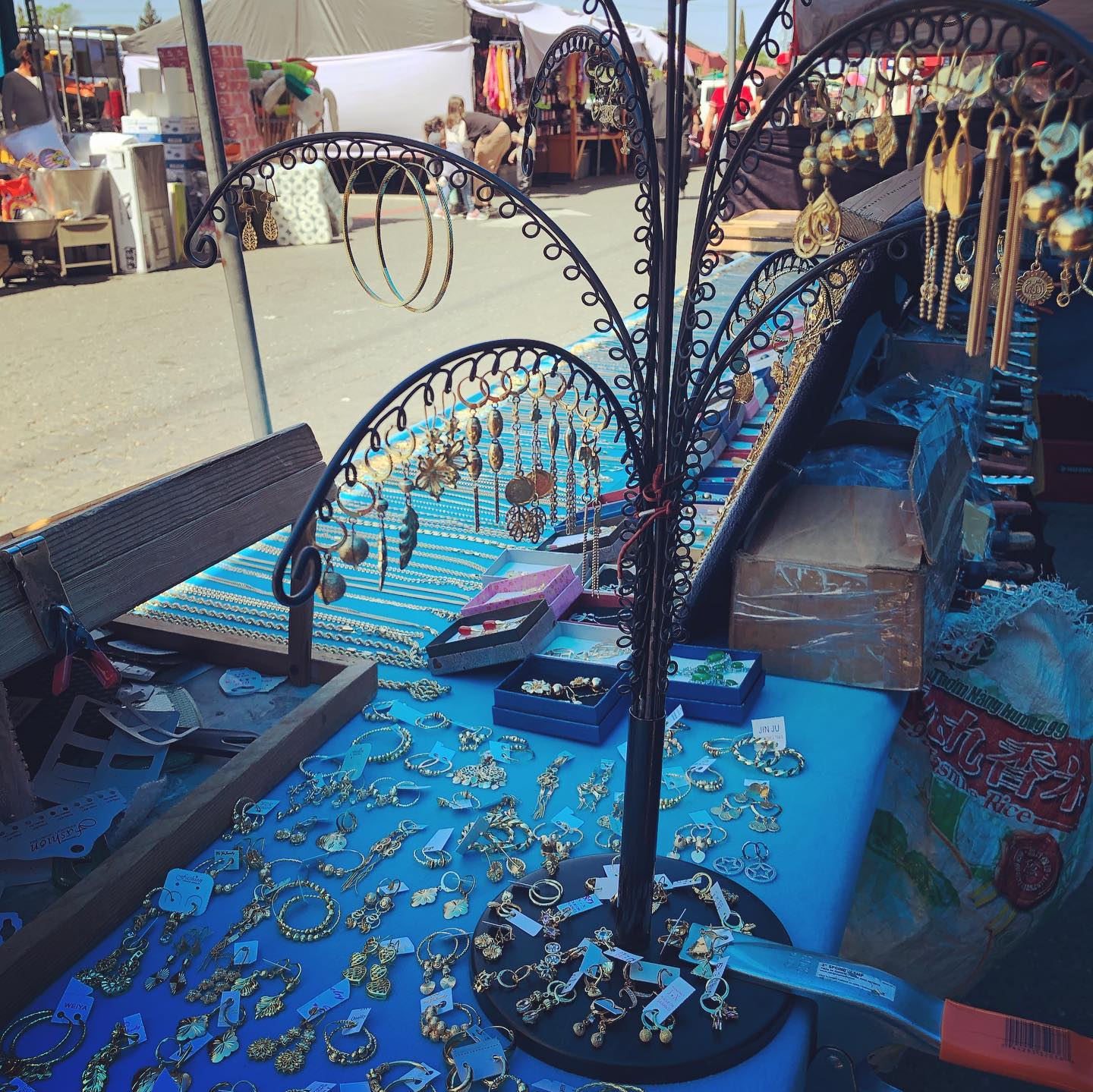 Folsom Boulevard Flea Market 3